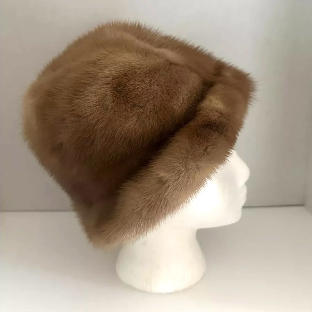 Genuine fur bucket hat